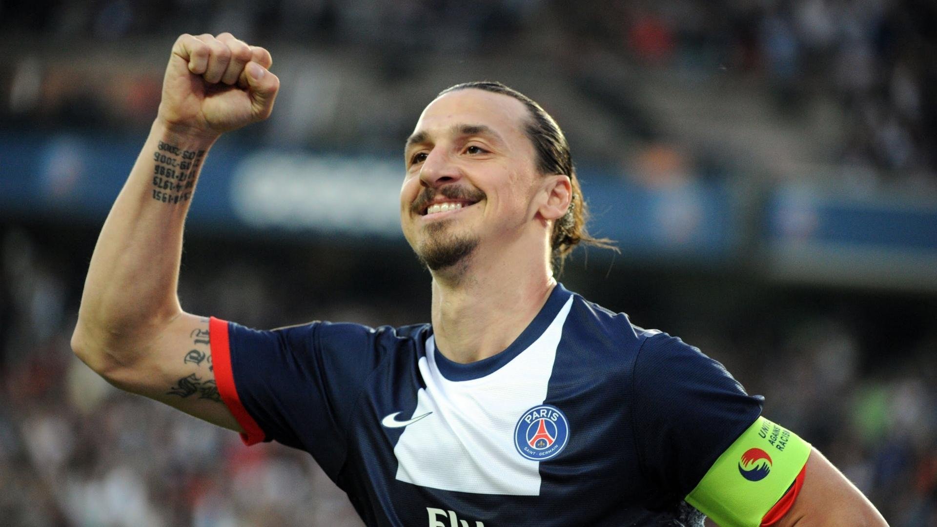 VAR再引争议！关键判罚左右比赛结局，球迷怒斥裁判‘毁掉经典对决’