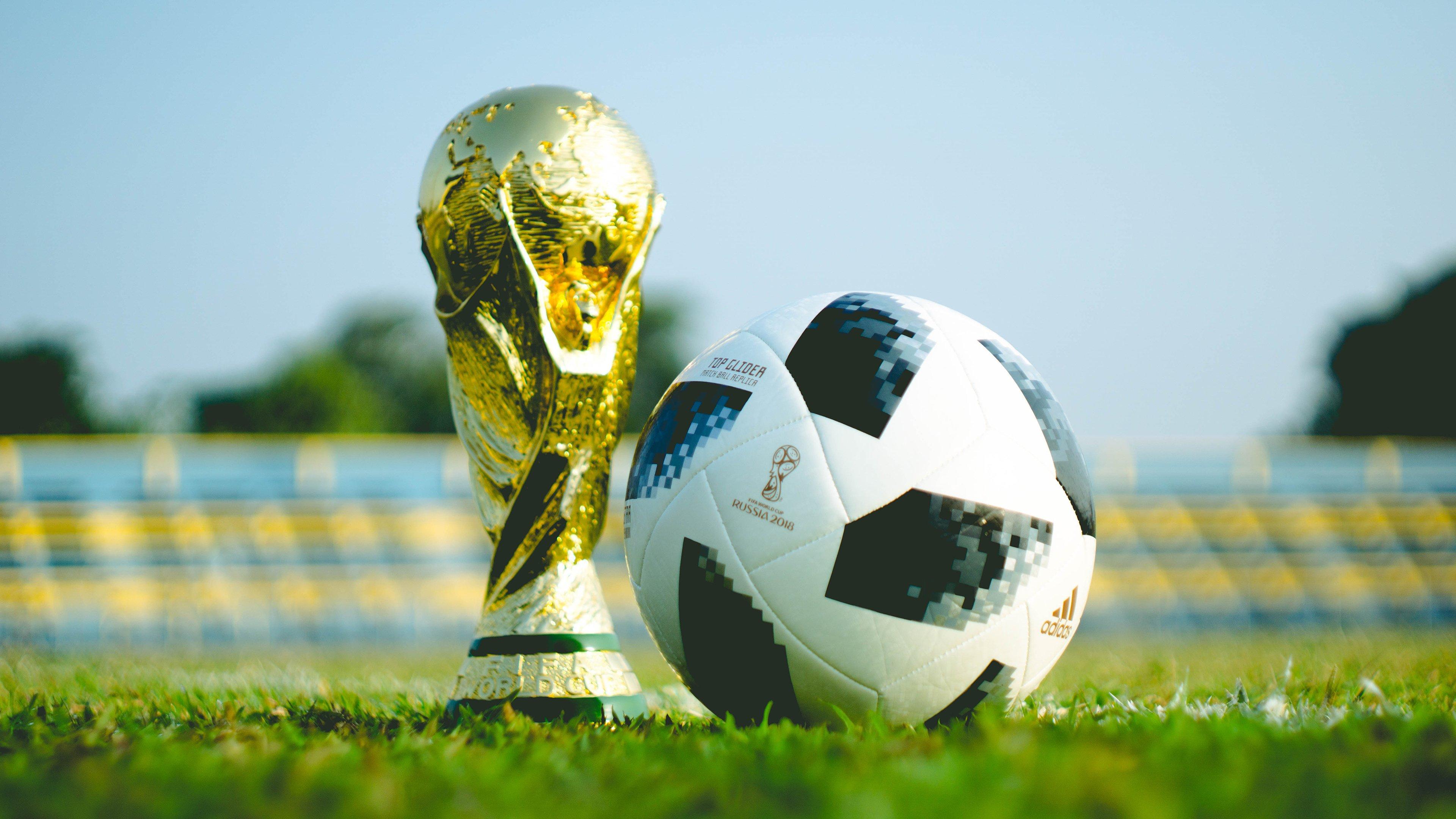 菲尔普斯退役五年后罕见现身泳坛，透露未来或将培养新一代‘飞鱼’