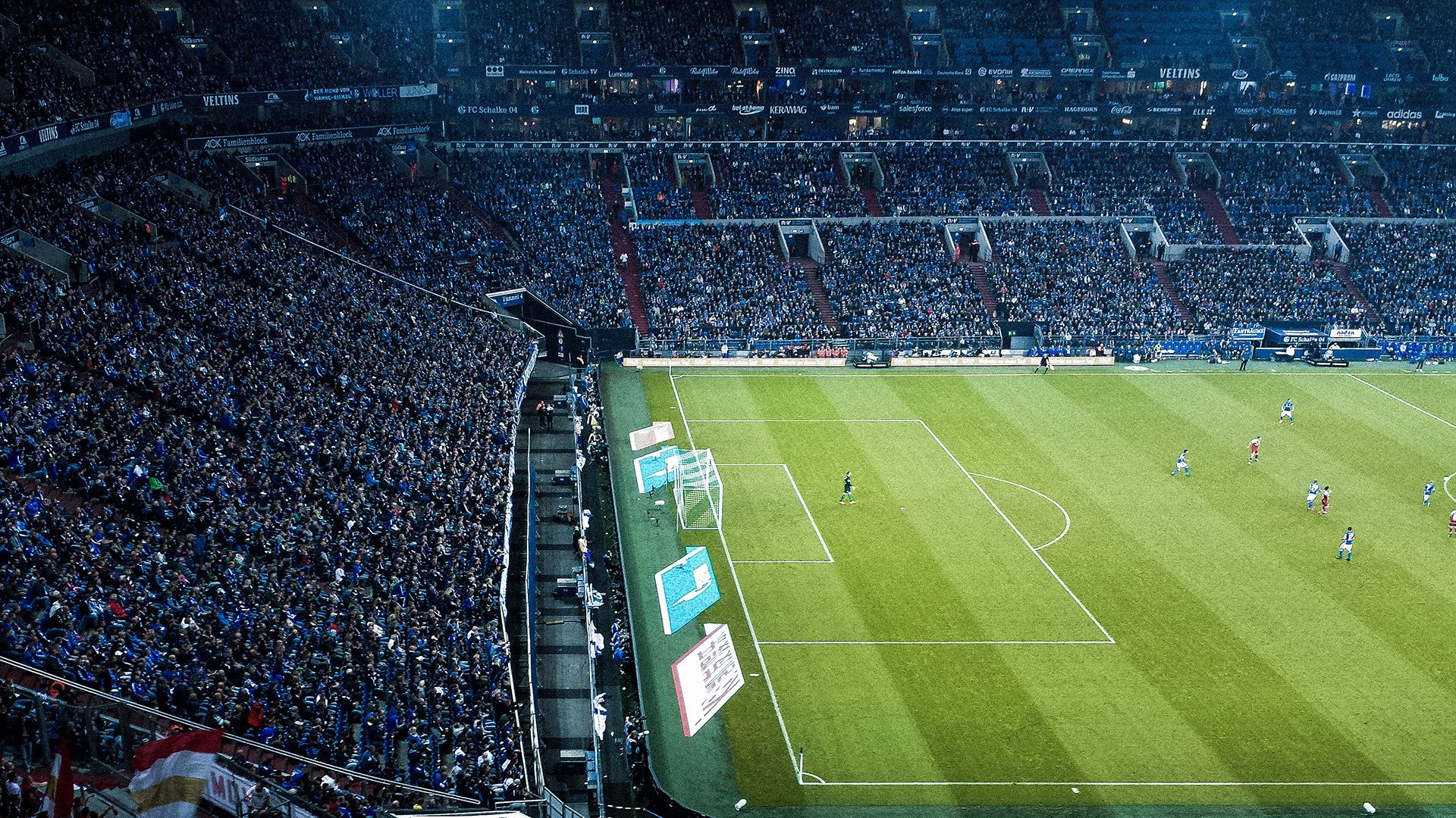 诺坎普记忆长廊，巴萨官方视频唤醒翻新前最后一战，十二名留守者见证时代变迁