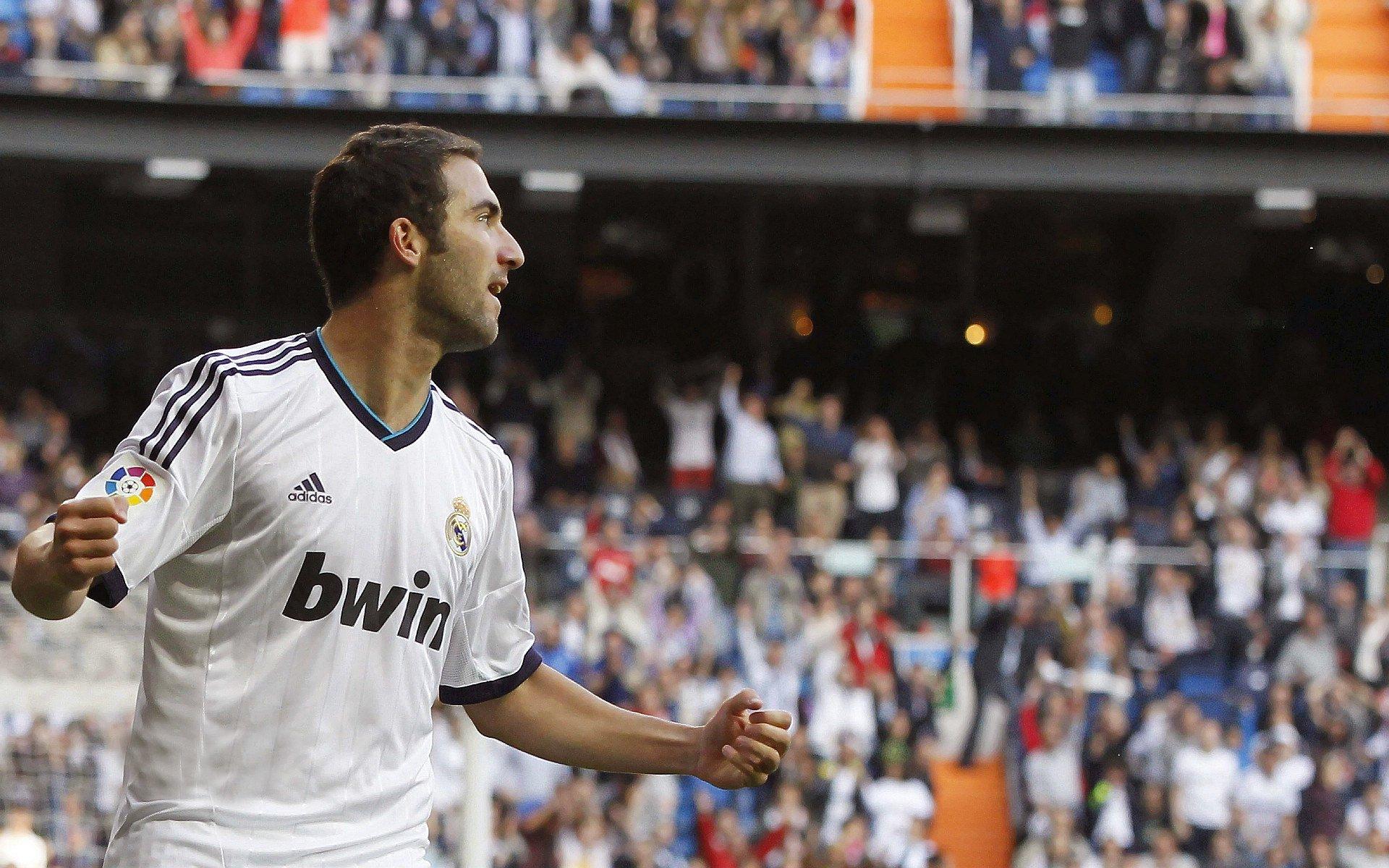 林书豪惊喜现身湖广会馆跨界互动 篮球明星展现看我七十二变人生新篇章