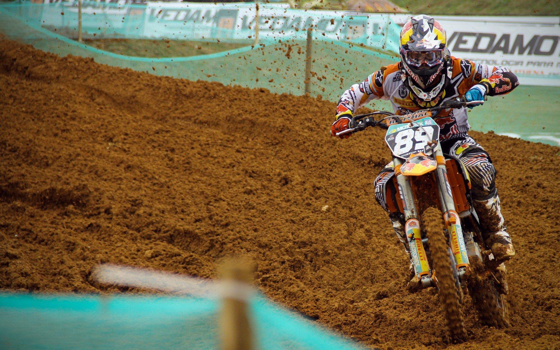 基恩犀利点评，斯洛特无畏哲学与阿尔特塔精密控制的足球路线之争